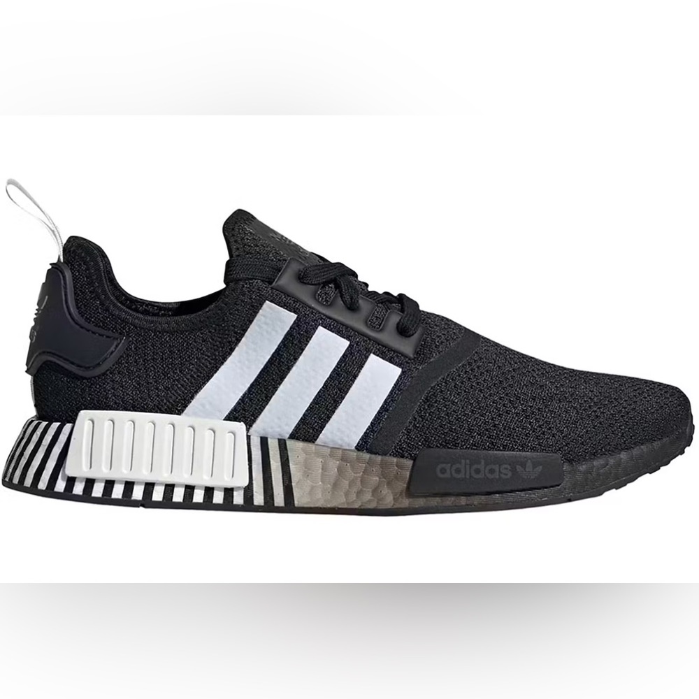 Adidas Men's Black and White Sneakers